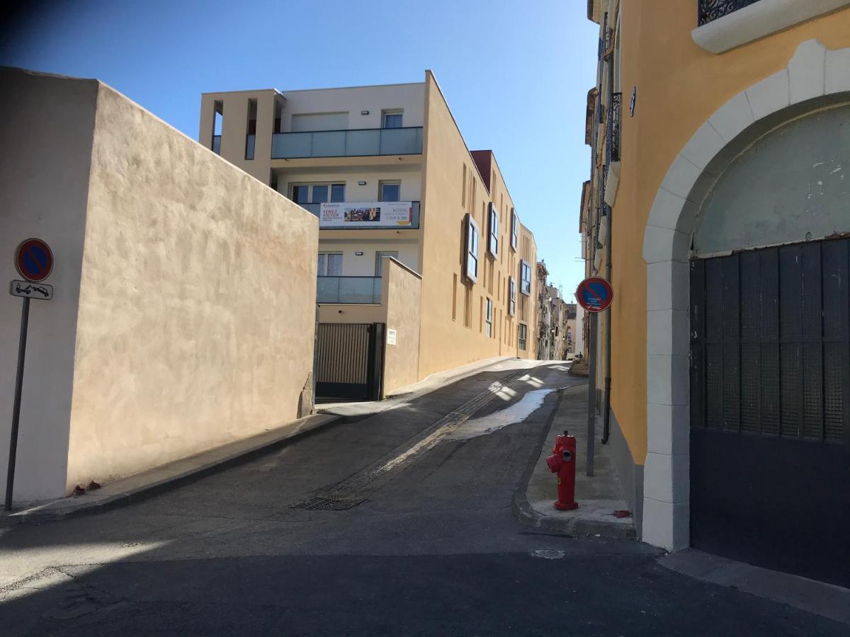 Appartement Style Pop Art Avec Garage Centre Historique Beziers Exterior photo